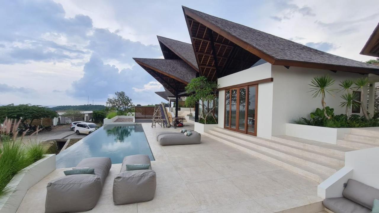 Kuta  Luxury Ocean View Villas With Private Cook And Free Gym Membership מראה חיצוני תמונה