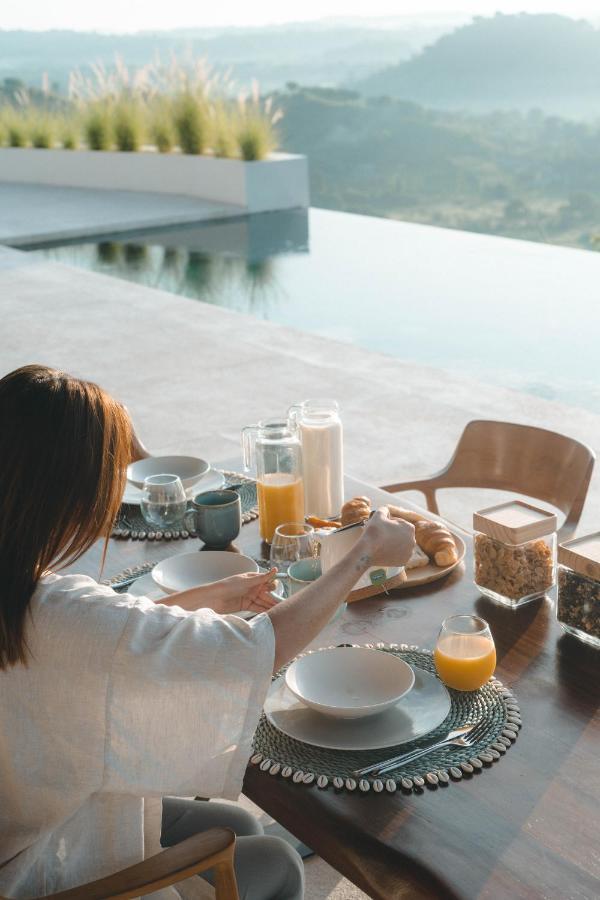 Kuta  Luxury Ocean View Villas With Private Cook And Free Gym Membership מראה חיצוני תמונה